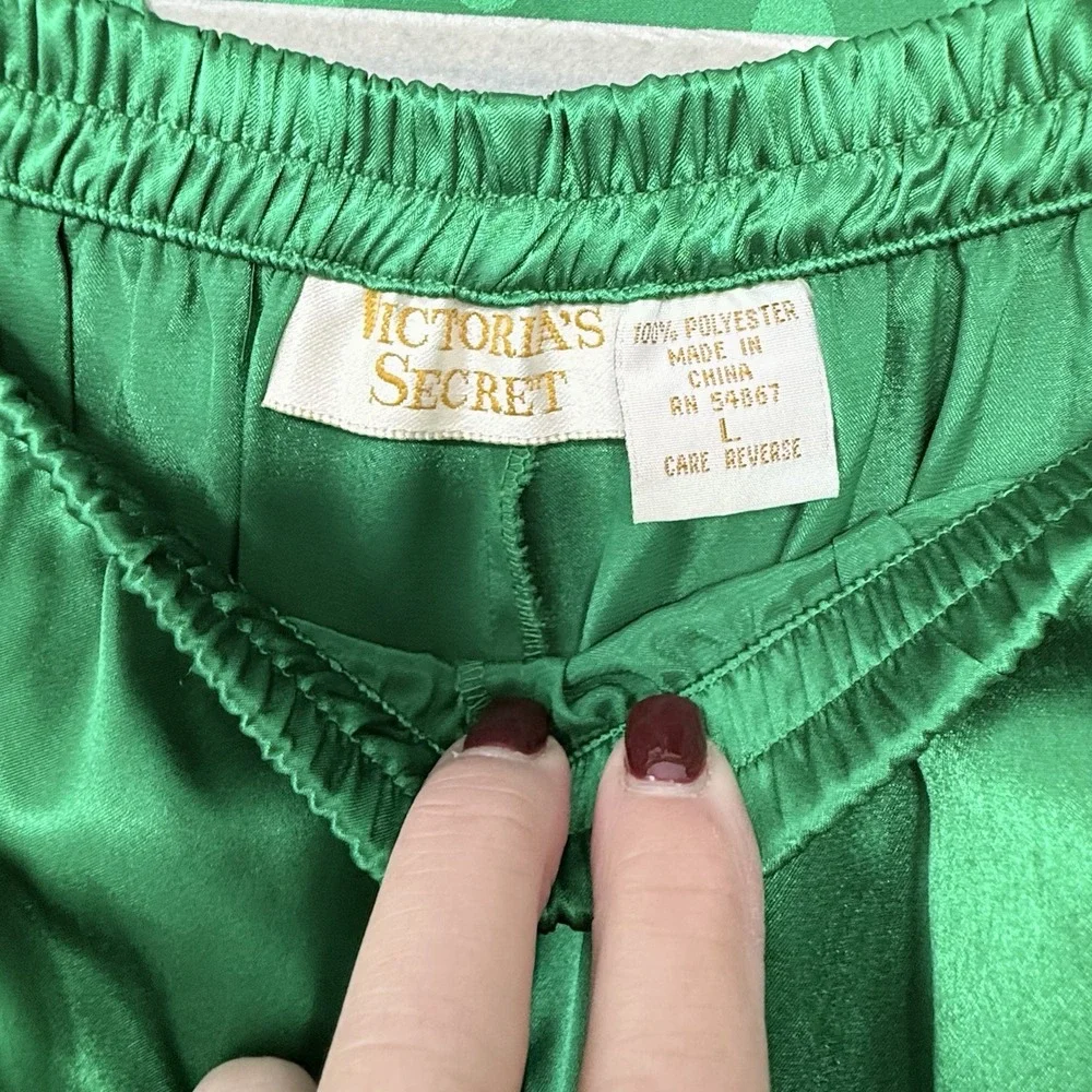 VTG‎ Victoria's Secret LARGE Green Satin 2 Piece Pajama Set Gold Label Elastic